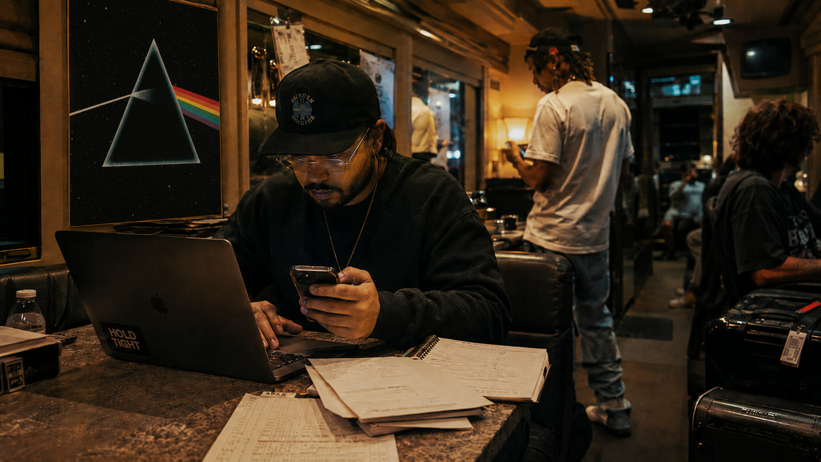 Music manager working with an AI strategic assistant